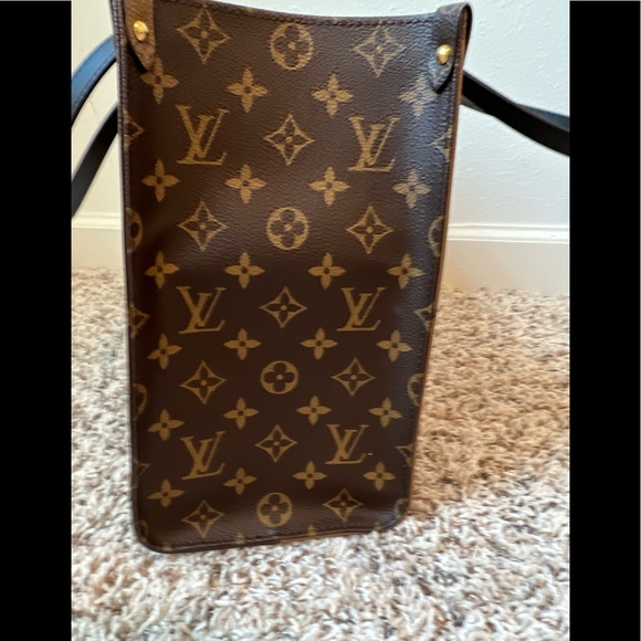 🐯Louis Vuitton Key Chain🐯 - Picture 10 of 16